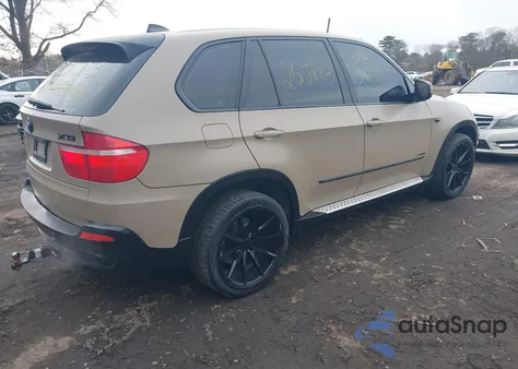 2010 BMW X5 xDrive48I z USA, uszkodzony, nr VIN 5UXFE8C52AL310506